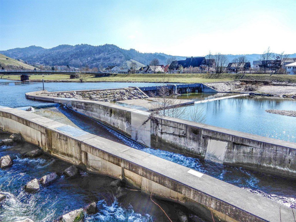 pH neutralization of wastewater treatment