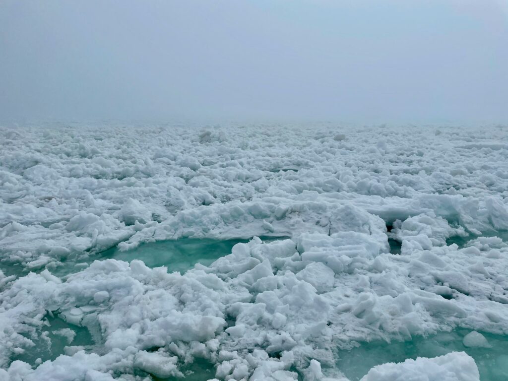 ice cover on great lake